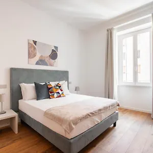 Appartamento Elegant Haven Re Di By Hostand, Roma